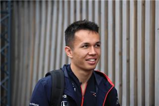 Албон розповів, як його запросили у Red Bull