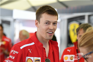 «Квят багато чого навчився на симуляторі Ferrari». Тост - про повернення росіянина в Ф1