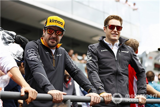У McLaren відзначили внесок Алонсо і Вандорна в прогрес команди у 2019-му