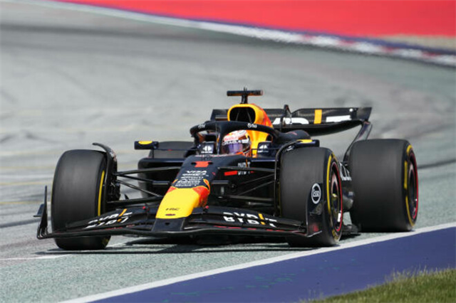 Ферстаппен звинуватив Red Bull в аварії з Норрісом на Гран-прі Австрії
