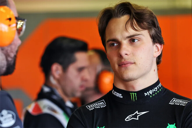 Бос Макларен: «Втрата очок на користь Ферстаппена – інвестиція на фінал»