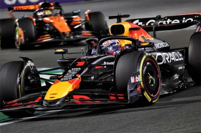 Ред Булл назвав єдину умову, за якої Ферстаппен може стати чемпіоном 2025