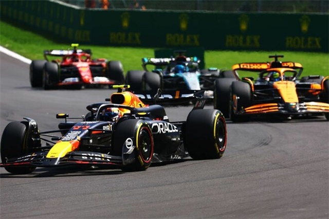 Стала відома вартість команд Ф1. Феррарі – лідер, Ред Булл не в топ-3