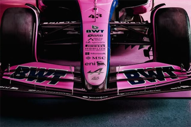 Більше рожевого. Аутсайдер Ф1 оновив кольори у США