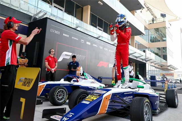 Домінантний вікенд. Як Бондарев змусив Формулу-1 почути гімн України