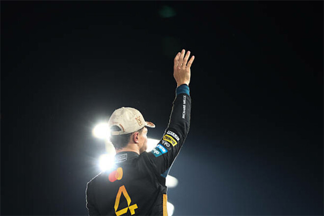 Прем’єр-міністр Великої Британії привітав нового чемпіона Ф1