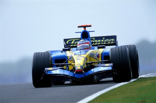 Синьо-жовтий болід? Пілот натякнув на повернення легендарної лівреї