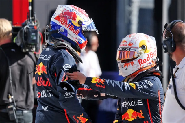 Ферстаппен назвав ключову різницю з колишнім напарником у Ред Булл