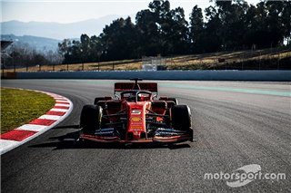 Ferrari вперше вивела новий болід Ф1 на трек в Барселоні