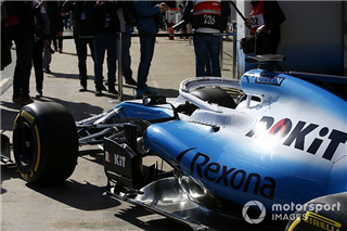 Williams нарешті привезла болід FW42 на тести в Барселоні